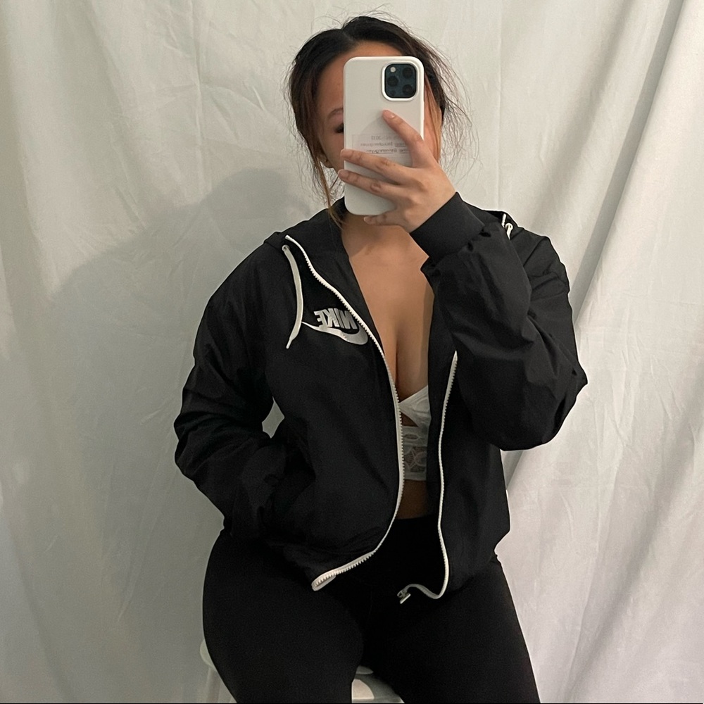 Nike windbreaker